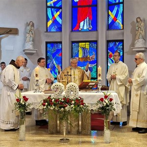 Biskup Gorski predvodio proslavu 20. obljetnice Župe Krista Kralja u Domaslovcu